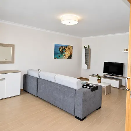 T2 Luxury Rocha Prime Апартаменты