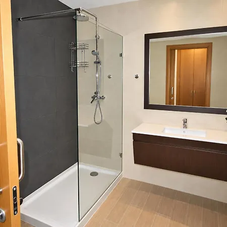 T2 Luxury Rocha Prime Апартаменты Портиман