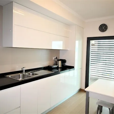 T2 Luxury Rocha Prime Apartment Portimao